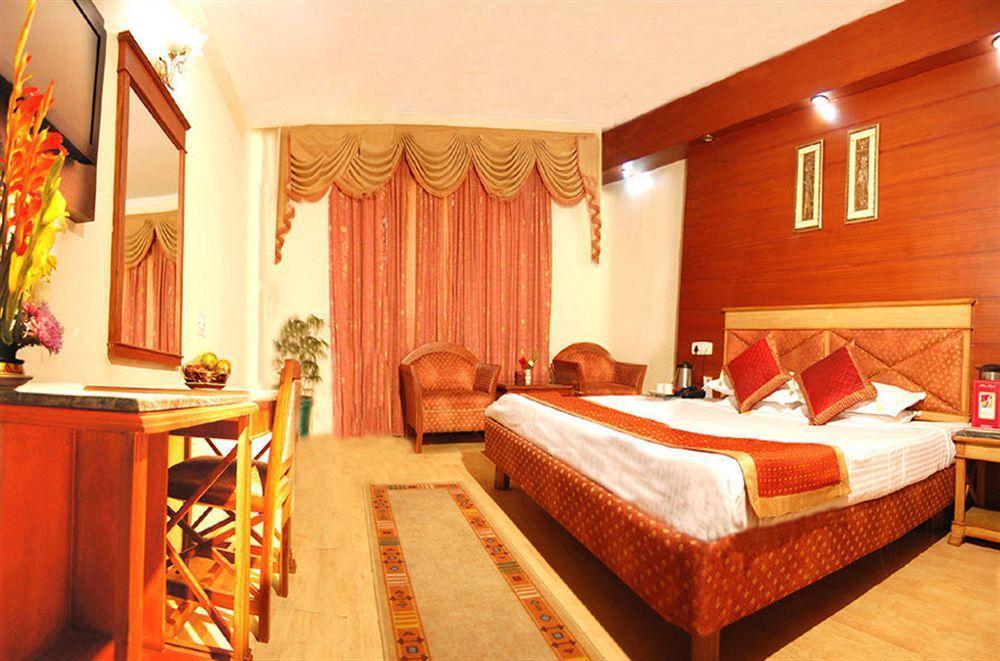 Hotel Angel'S Inn Manāli Екстериор снимка