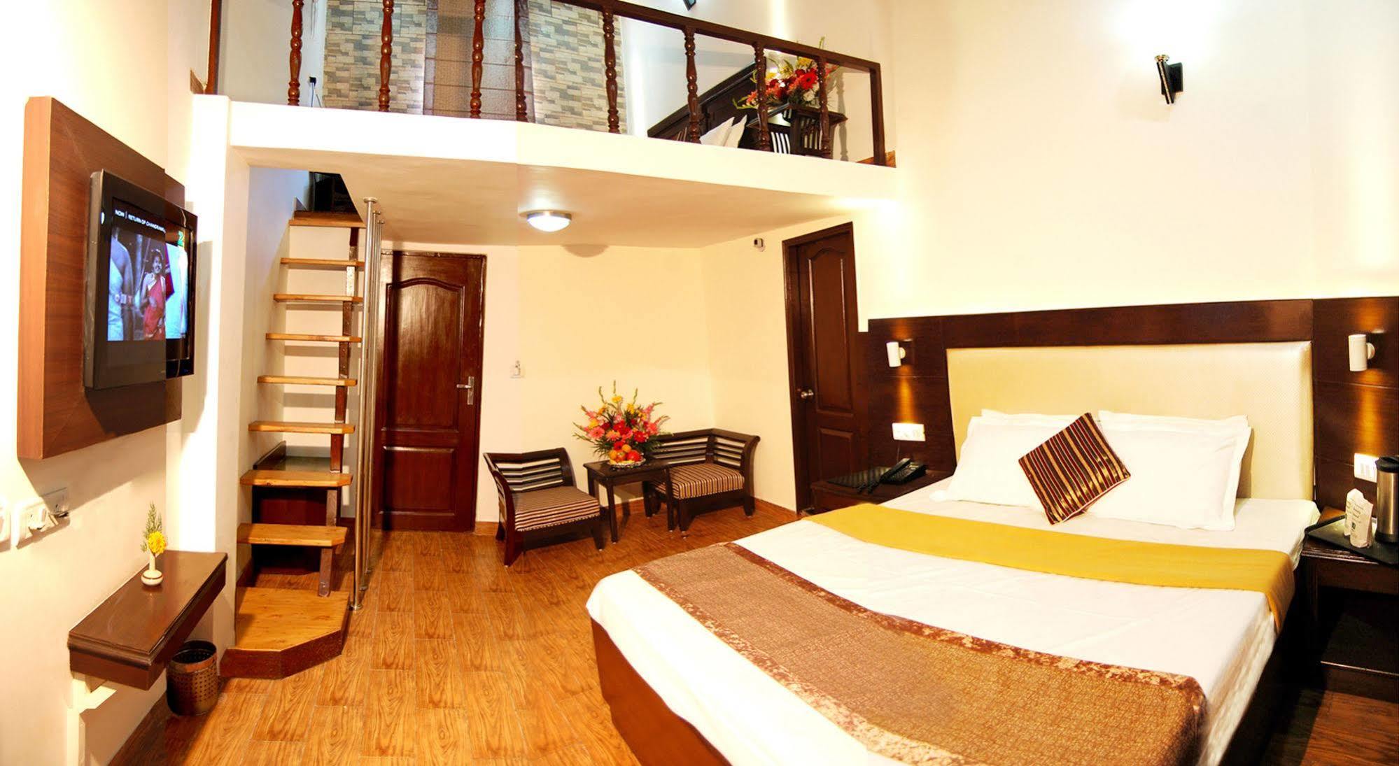 Hotel Angel'S Inn Manāli Екстериор снимка